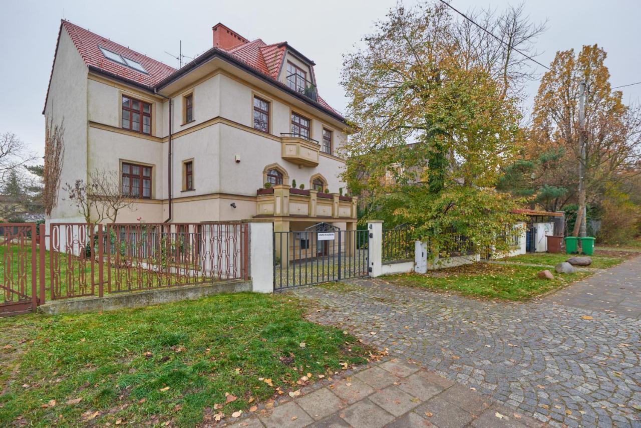 Krzycka Premium By Renters Prestige
